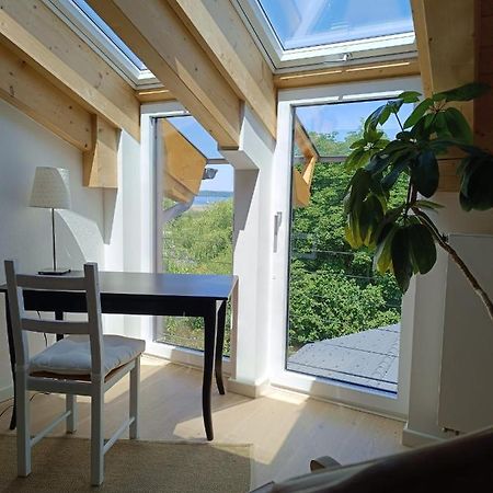 Apartment Unterm Dach Mit Kleinem Seeblick Munsing Bagian luar foto