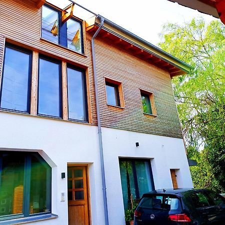Apartment Unterm Dach Mit Kleinem Seeblick Munsing Bagian luar foto